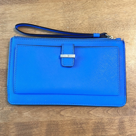 Kate Spade blue wristlet with wallet compartments - Picture 4 of 8